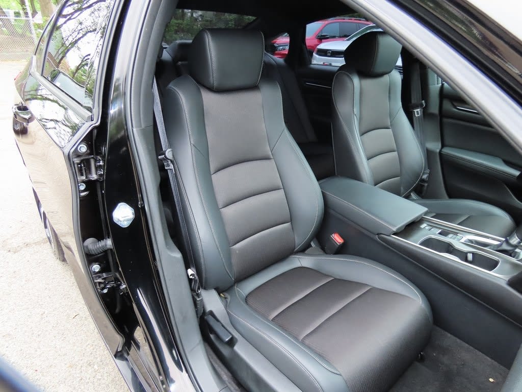 2022 Honda Accord Sport 23