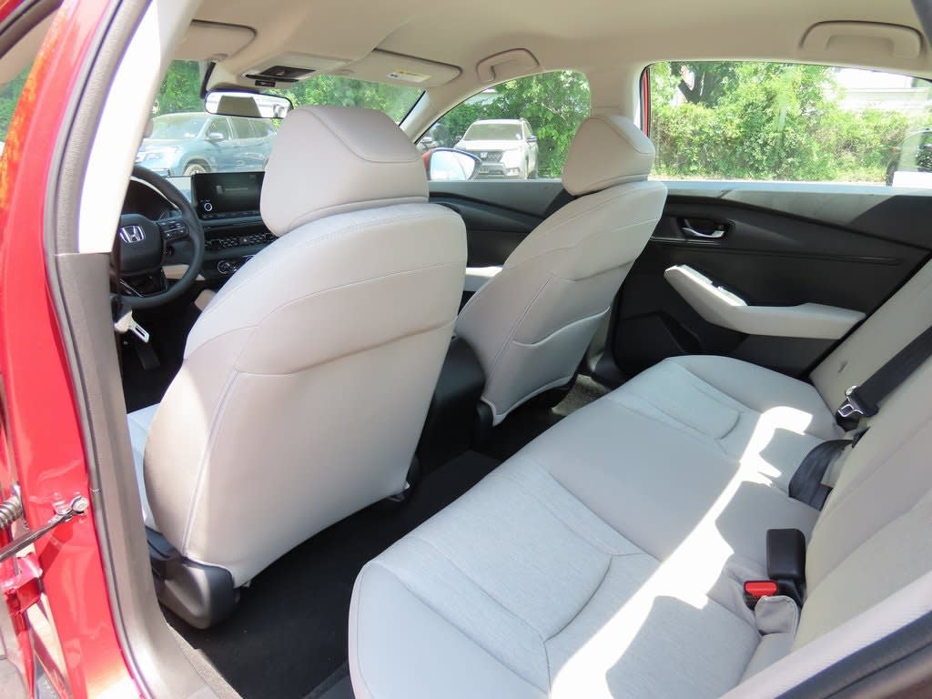 Thumbnail: 2025 Honda Accord - 18