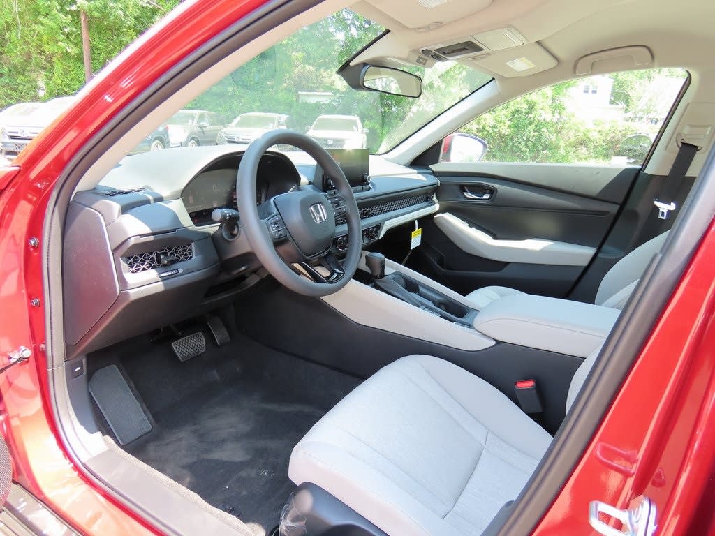 Thumbnail: 2025 Honda Accord - 11