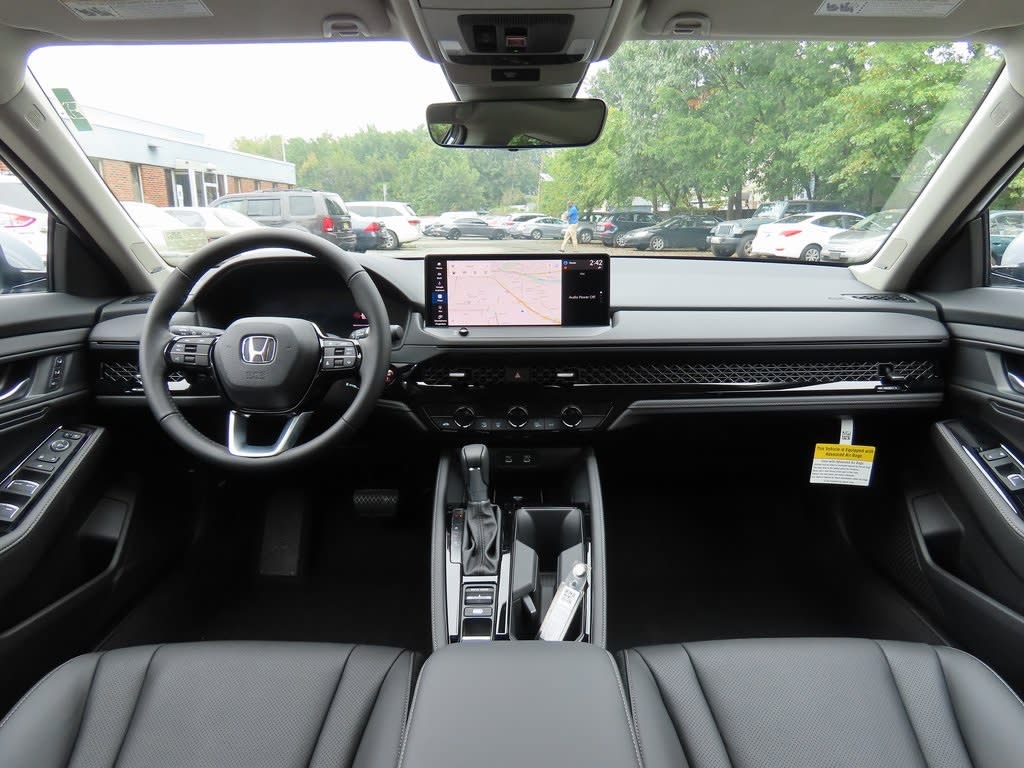 Thumbnail: 2025 Honda Accord - 10
