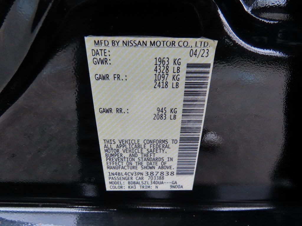 2023 Nissan Altima SR 17