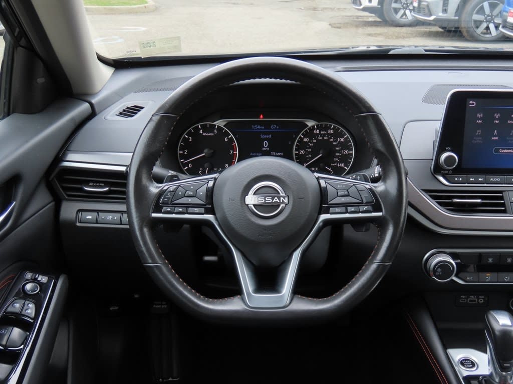 2023 Nissan Altima SR 11