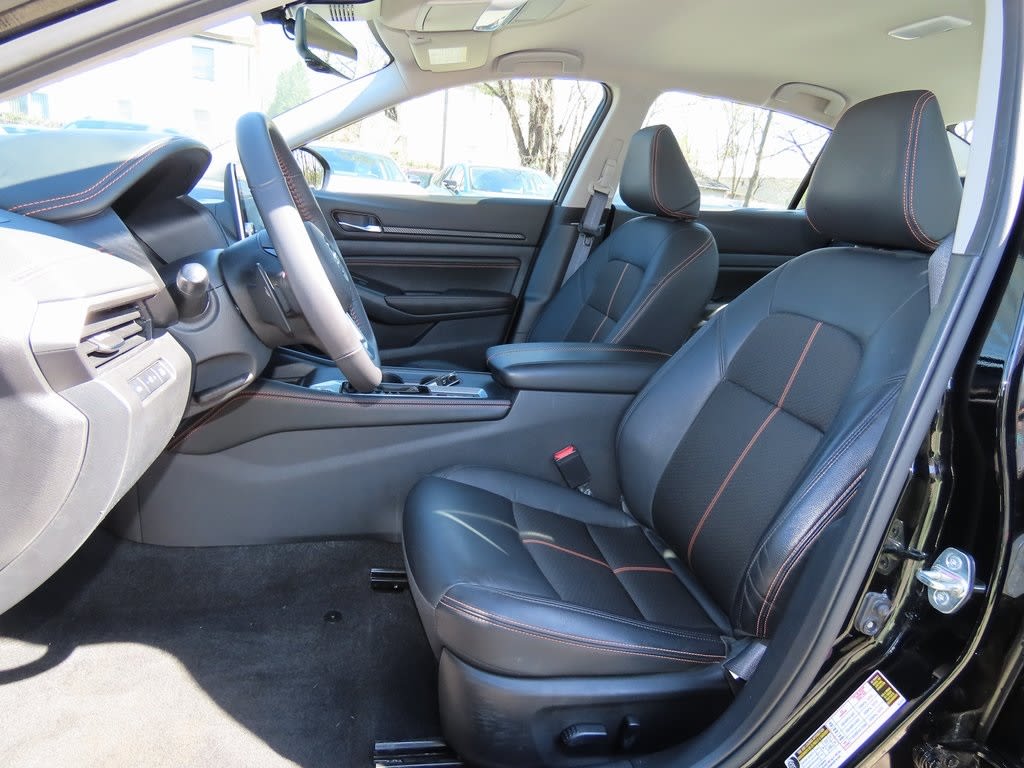 2022 Nissan Altima SR 12