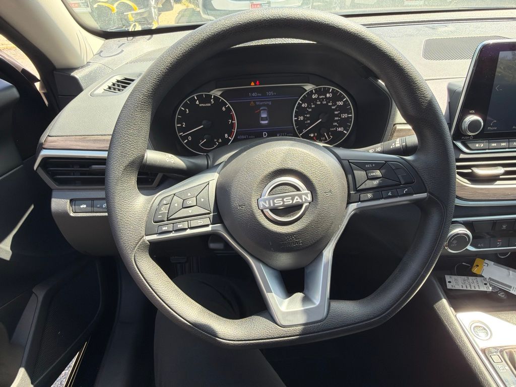 Thumbnail: 2025 Nissan Altima - 2