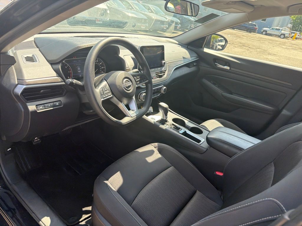 Thumbnail: 2025 Nissan Altima - 7