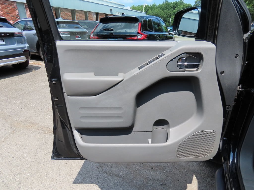 Thumbnail: 2021 Nissan Frontier - 23