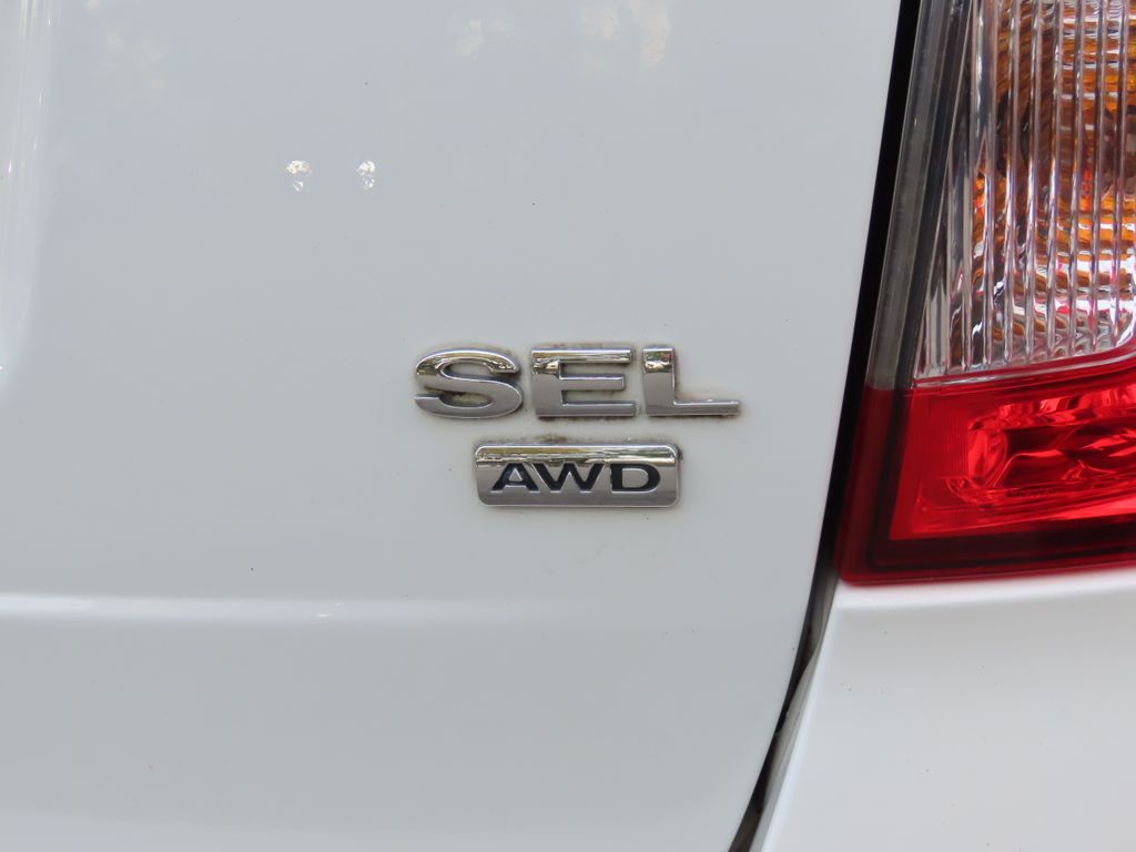Thumbnail: 2011 Ford Edge - 20