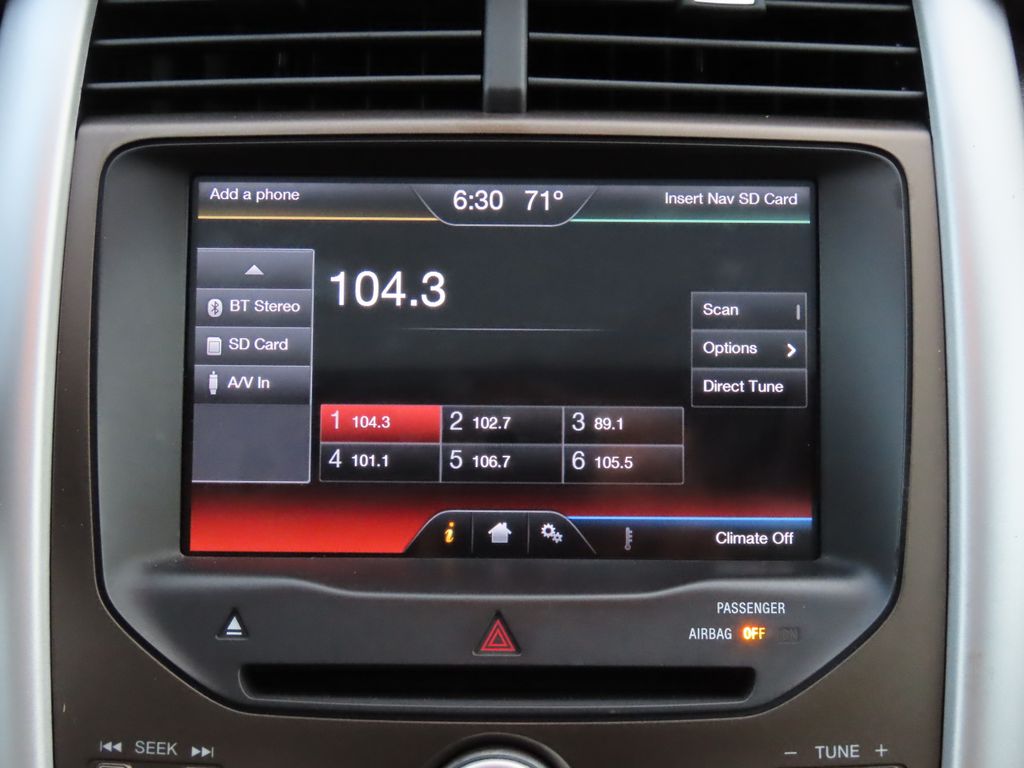 Thumbnail: 2011 Ford Edge - 14