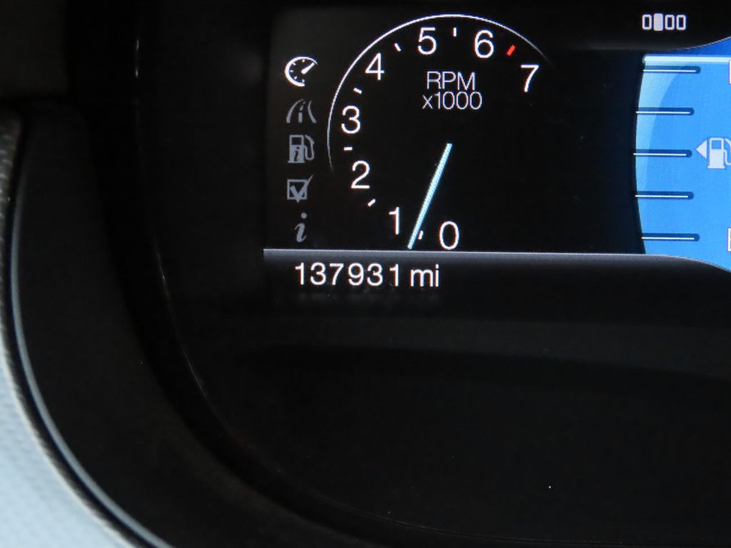 Thumbnail: 2011 Ford Edge - 27
