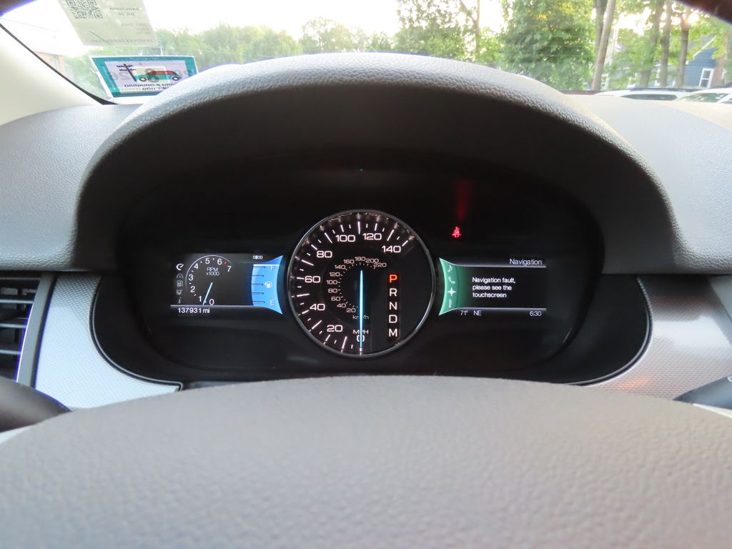 Thumbnail: 2011 Ford Edge - 16