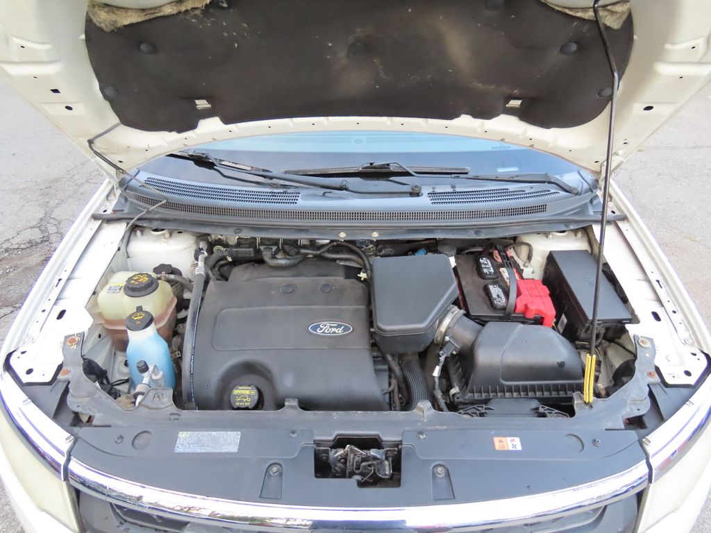 Thumbnail: 2011 Ford Edge - 9
