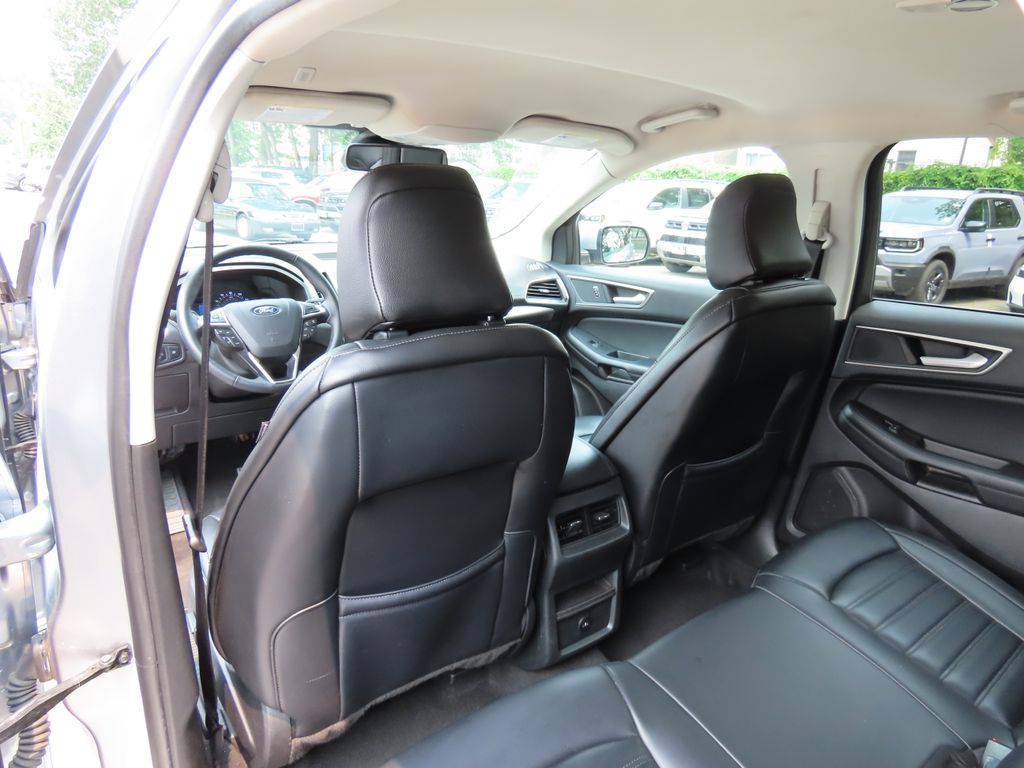 Thumbnail: 2024 Ford Edge - 21
