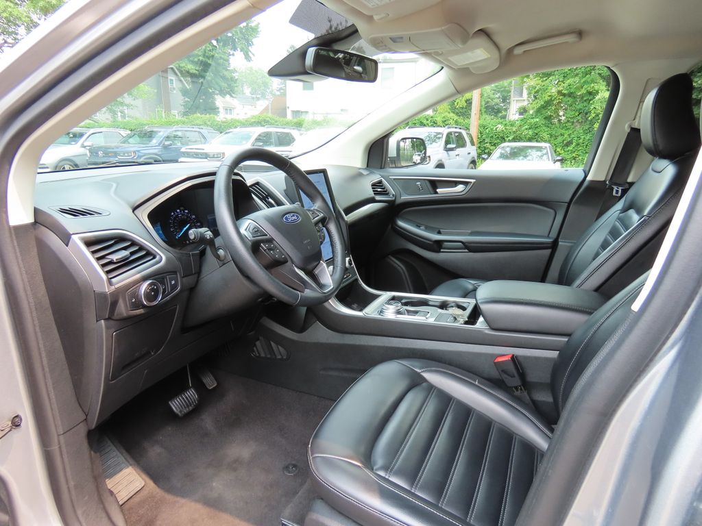 Thumbnail: 2024 Ford Edge - 10