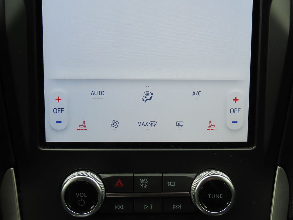 Thumbnail: 2024 Ford Edge - 24