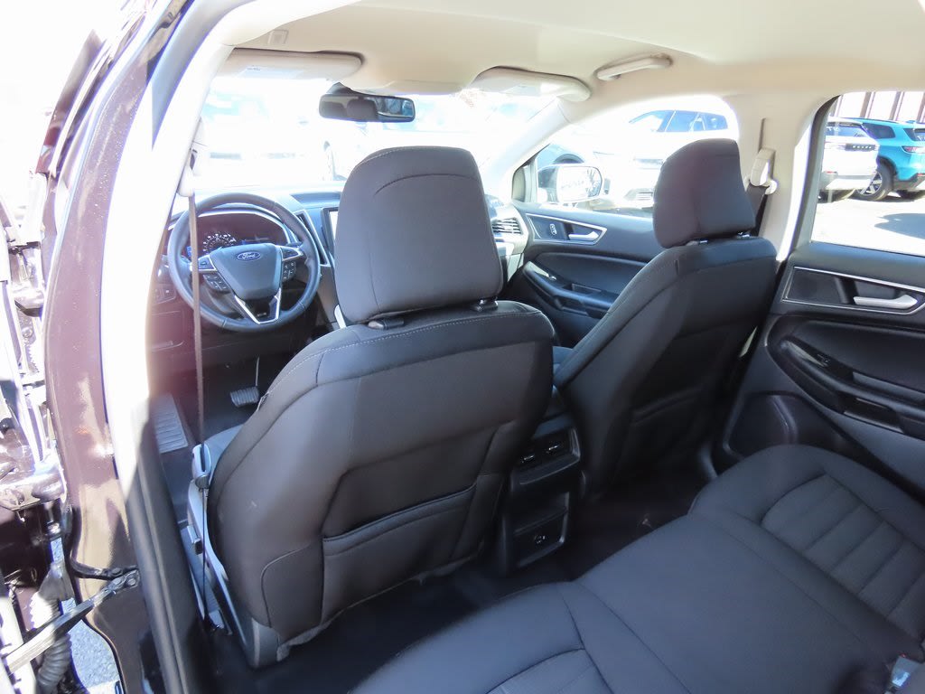 2021 Ford Edge SEL 21