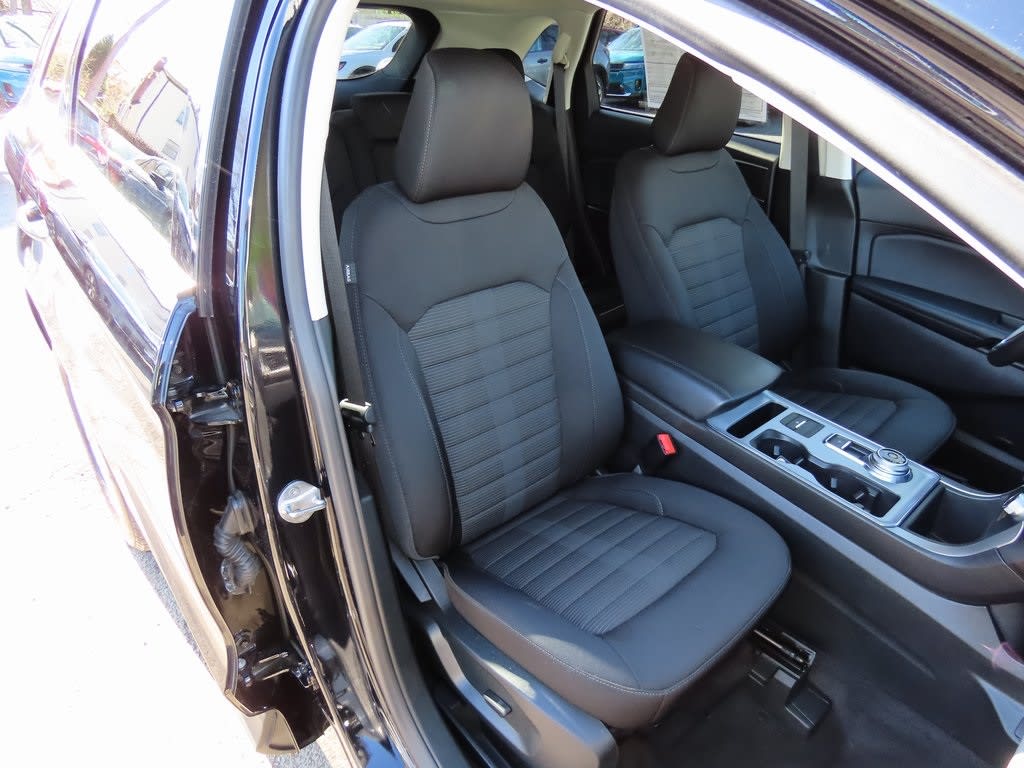 2021 Ford Edge SEL 23