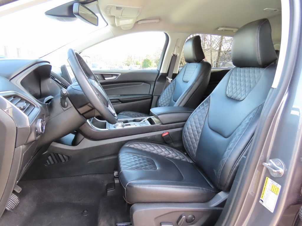 2024 Ford Edge Titanium 21