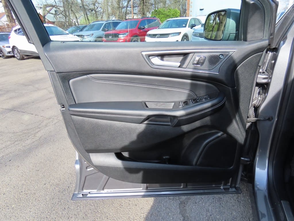 2024 Ford Edge Titanium 23