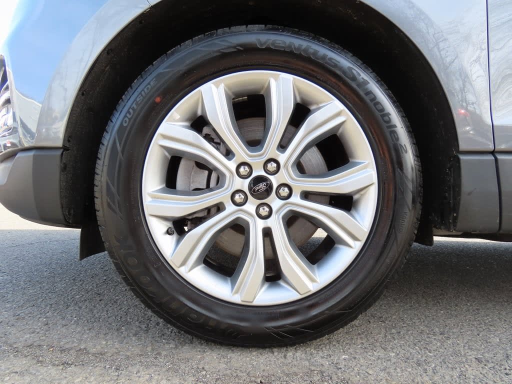 2024 Ford Edge Titanium 8