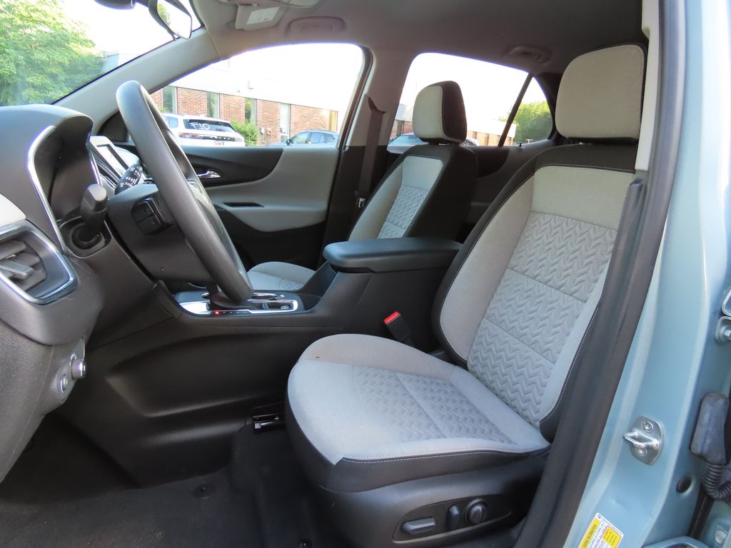 Thumbnail: 2022 Chevrolet Equinox - 12