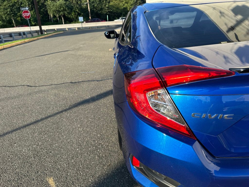 Thumbnail: 2020 Honda Civic - 21