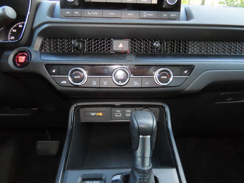 Thumbnail: 2024 Honda CR-V - 23