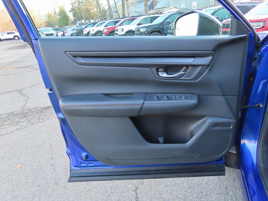 Thumbnail: 2023 Honda CR-V - 23