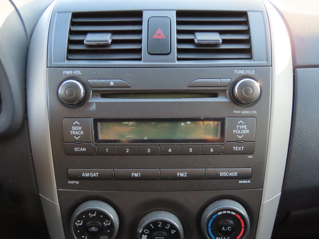 Thumbnail: 2011 Toyota Corolla - 13