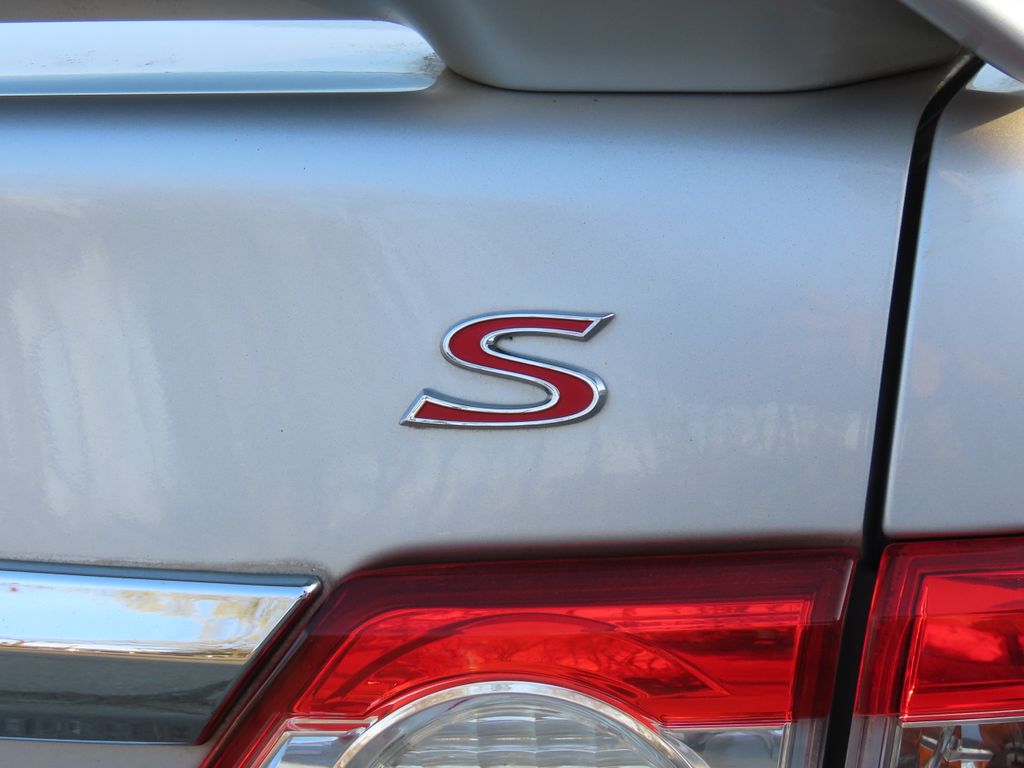 Thumbnail: 2011 Toyota Corolla - 20