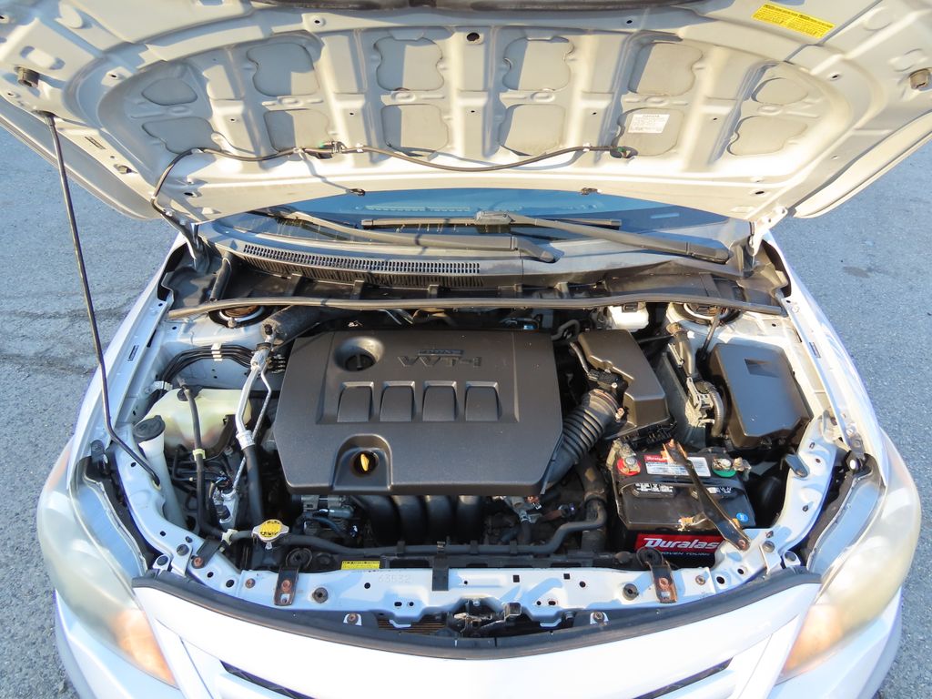 Thumbnail: 2011 Toyota Corolla - 8