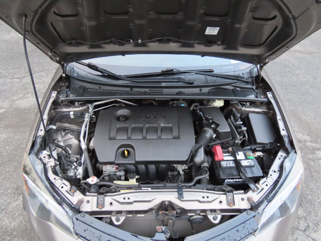 Thumbnail: 2017 Toyota Corolla - 9