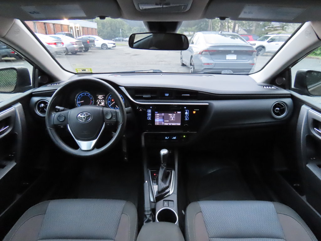 Thumbnail: 2017 Toyota Corolla - 10