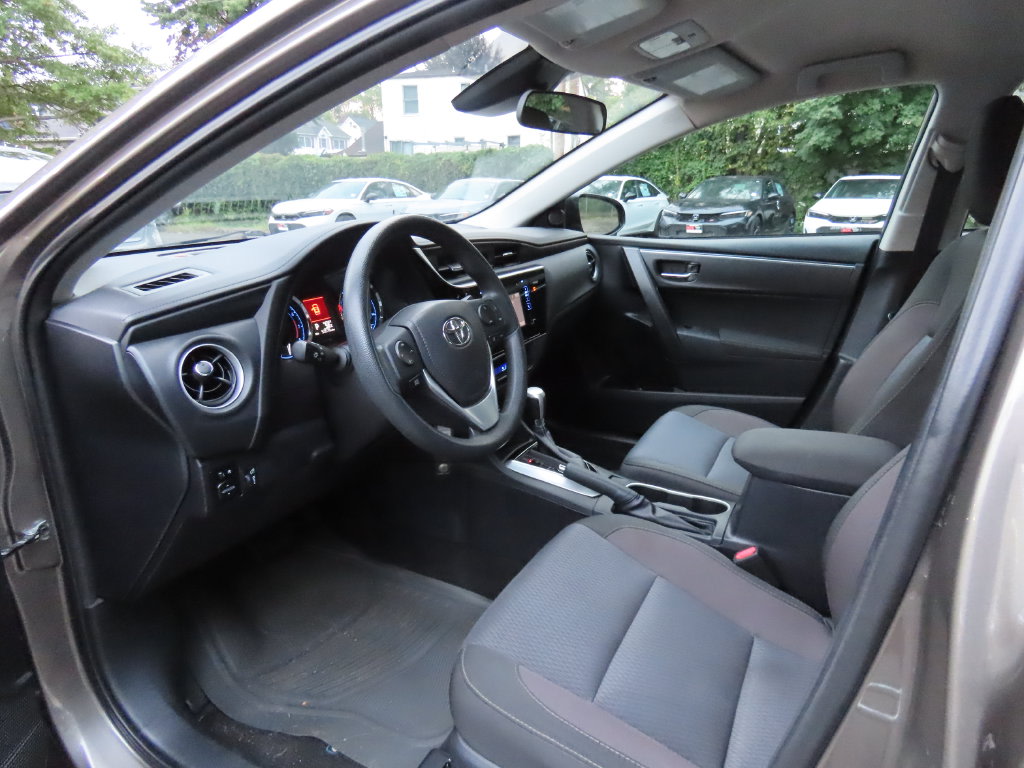 Thumbnail: 2017 Toyota Corolla - 2