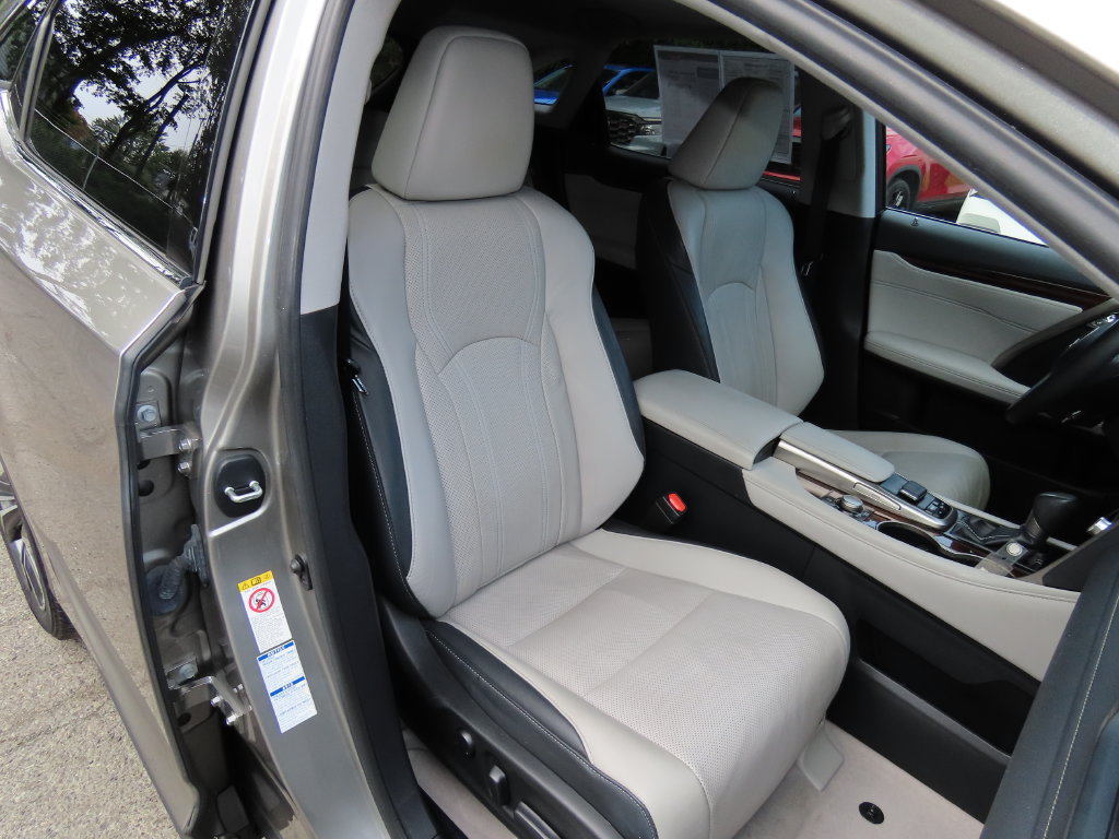 Thumbnail: 2018 Lexus RX - 11