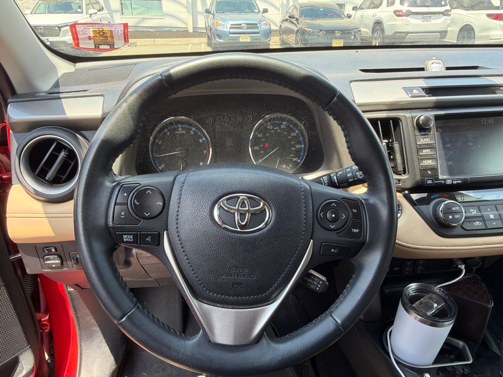 Thumbnail: 2017 Toyota RAV4 - 2