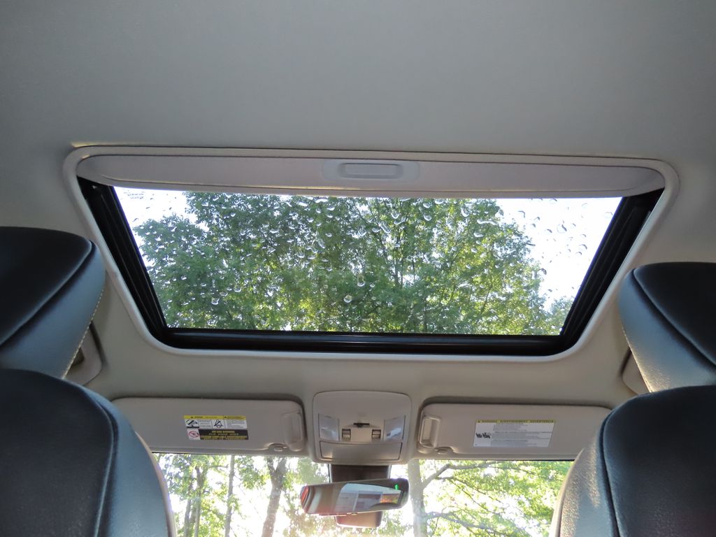 Thumbnail: 2017 Toyota RAV4 - 27