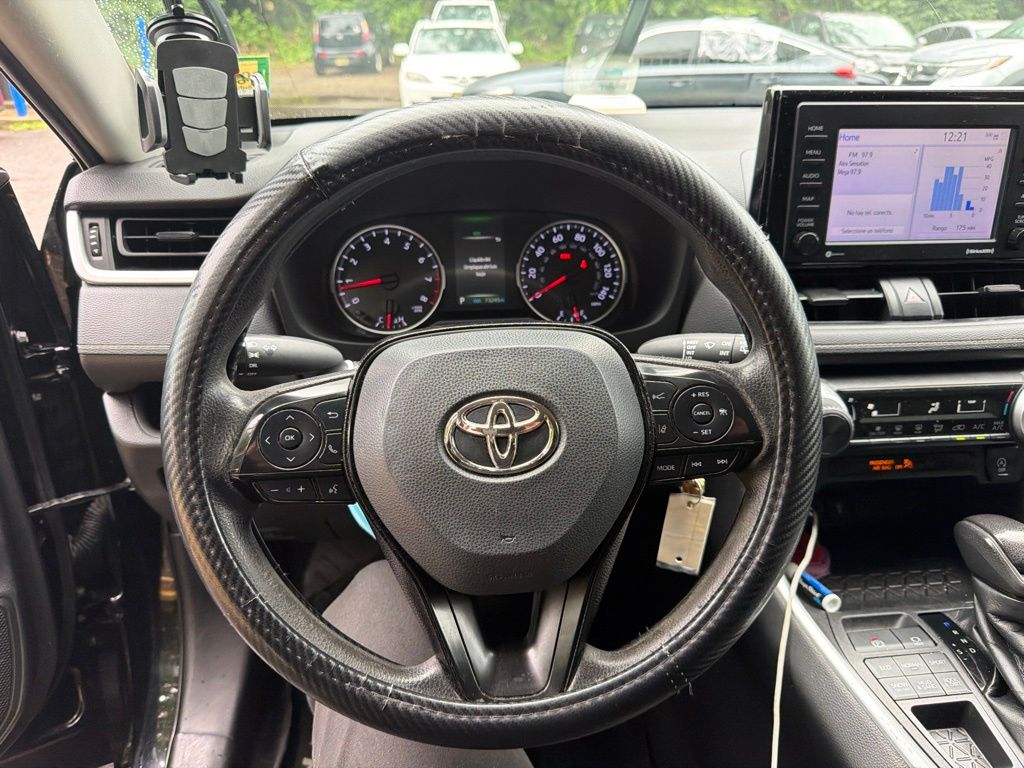 Thumbnail: 2021 Toyota RAV4 - 2