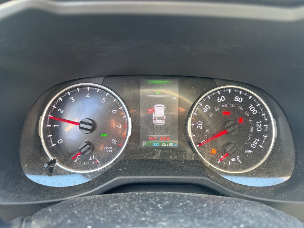 Thumbnail: 2022 Toyota RAV4 - 8