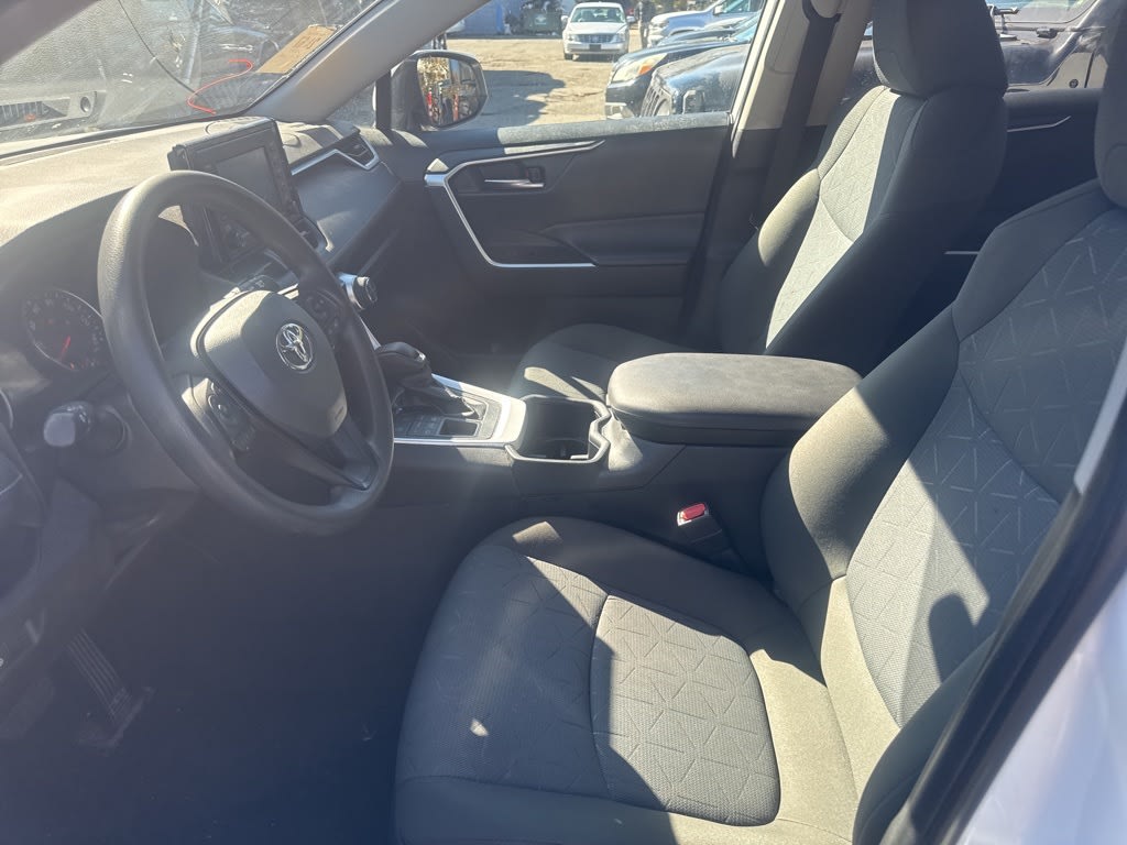 Thumbnail: 2022 Toyota RAV4 - 6