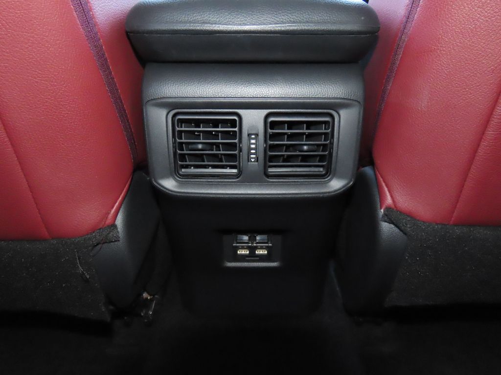 Thumbnail: 2021 Toyota RAV4 - 23