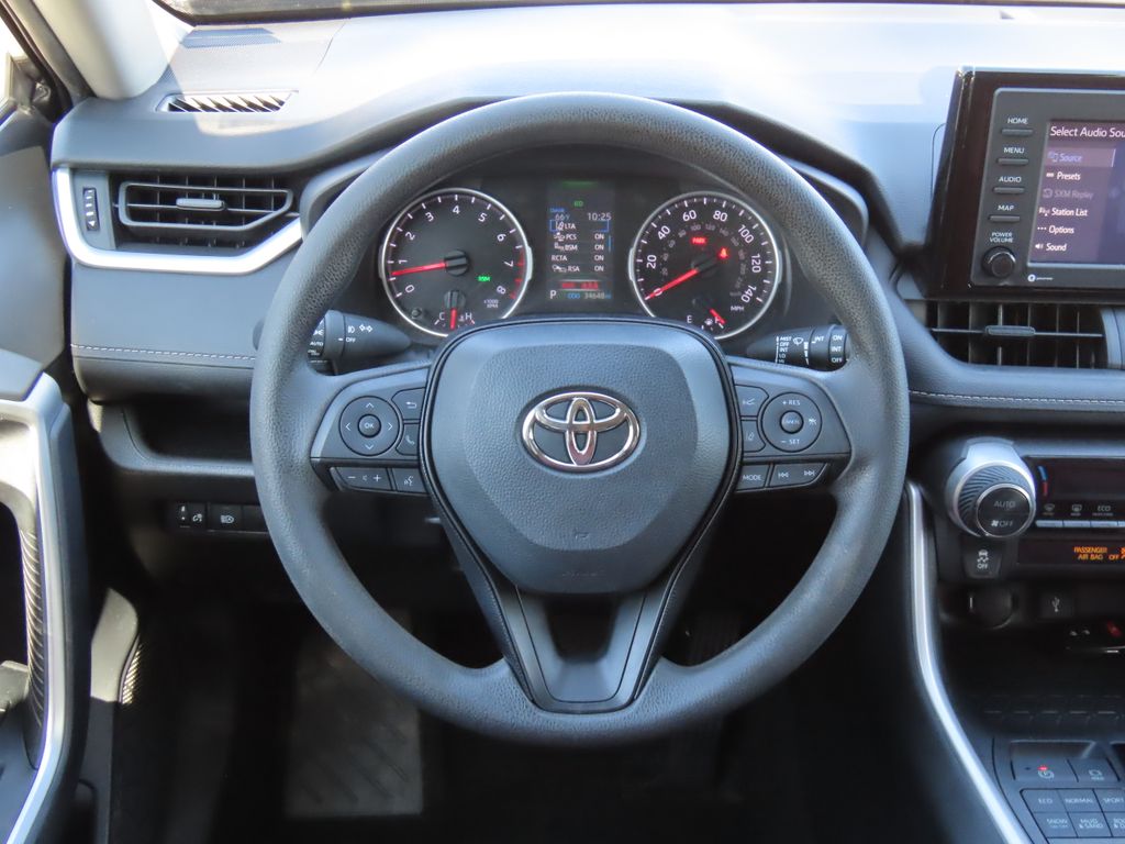 Thumbnail: 2021 Toyota RAV4 - 9