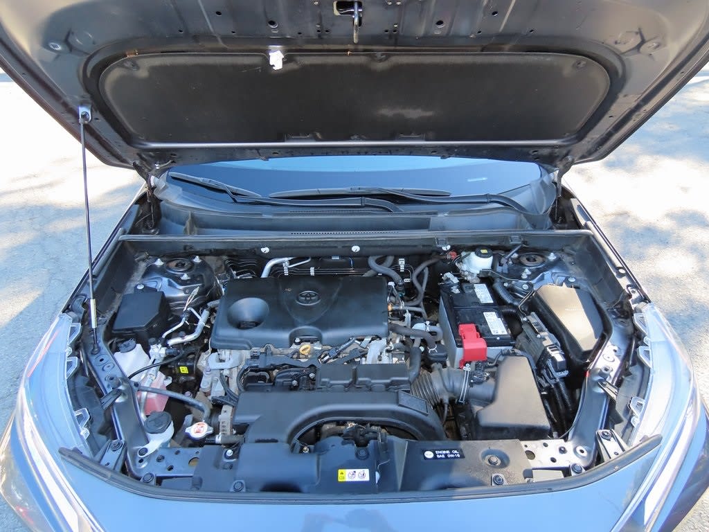 Thumbnail: 2021 Toyota RAV4 - 9