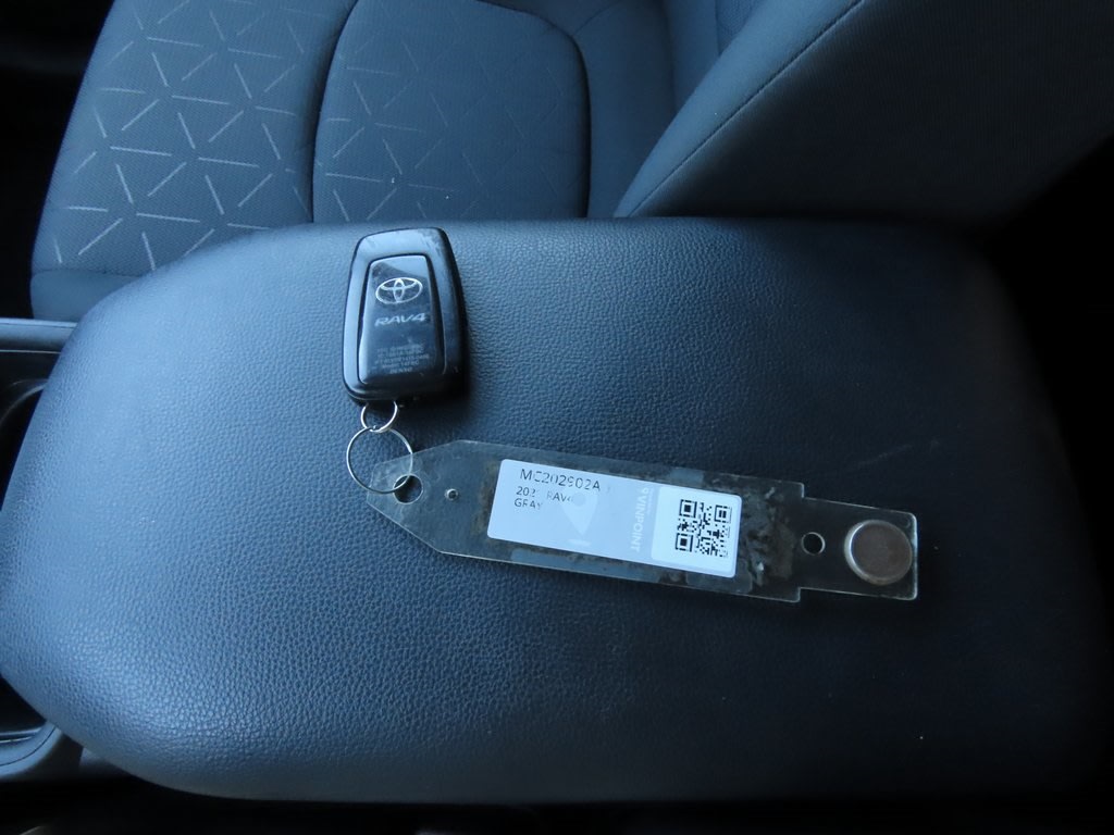 Thumbnail: 2021 Toyota RAV4 - 19