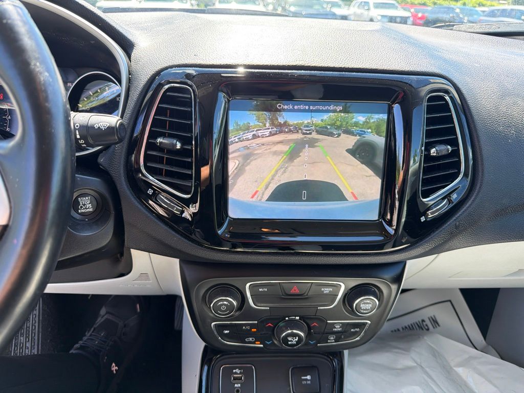 Thumbnail: 2020 Jeep Compass - 31
