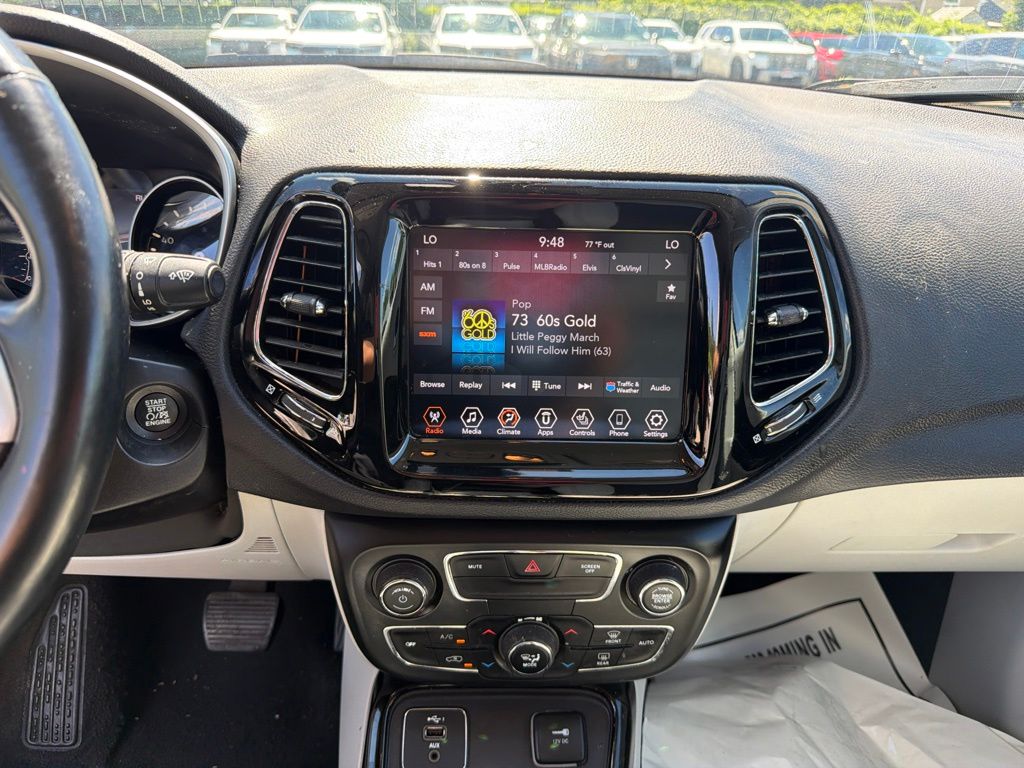 Thumbnail: 2020 Jeep Compass - 9