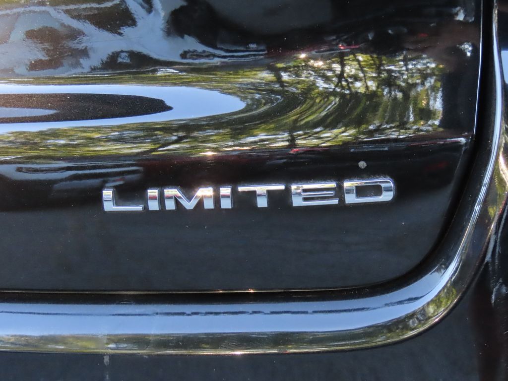 Thumbnail: 2020 Jeep Compass - 19