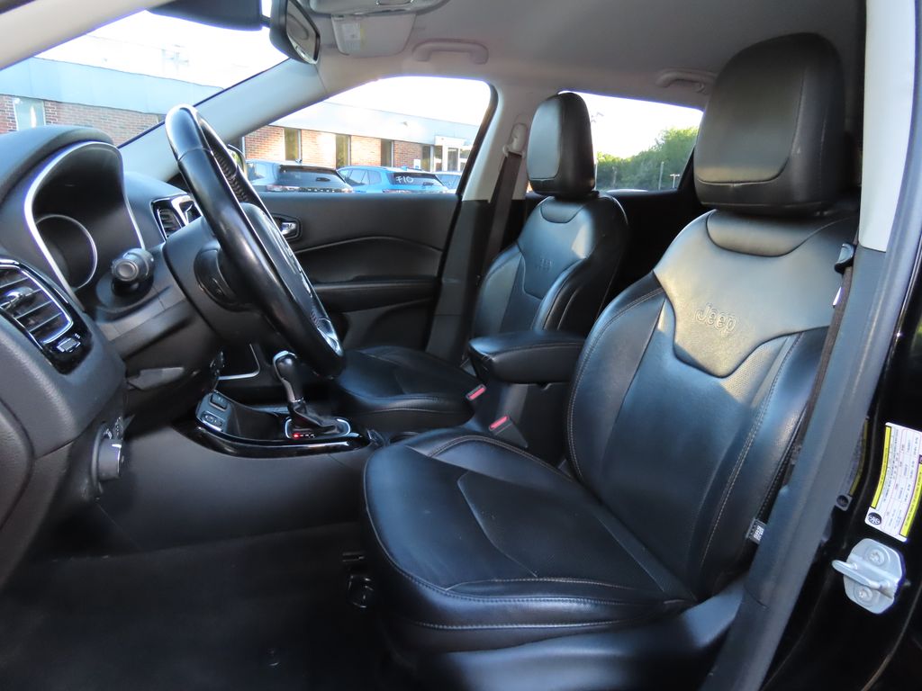 Thumbnail: 2020 Jeep Compass - 12