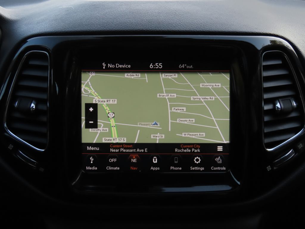 Thumbnail: 2021 Jeep Compass - 15