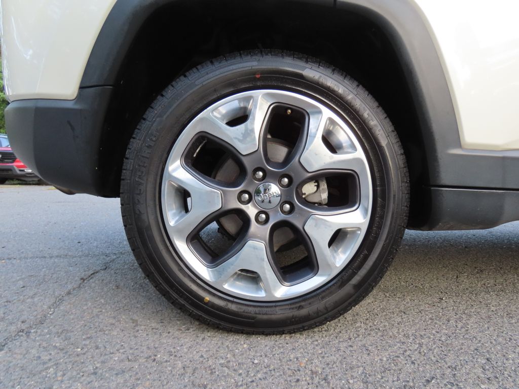 Thumbnail: 2021 Jeep Compass - 8