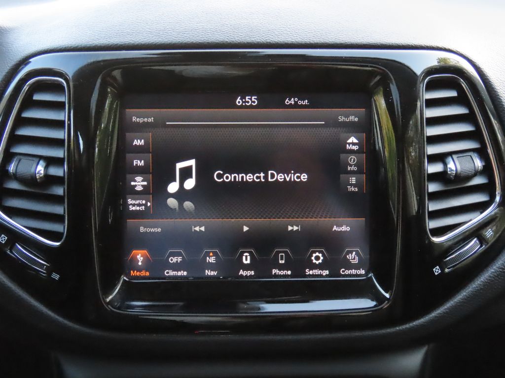 Thumbnail: 2021 Jeep Compass - 28